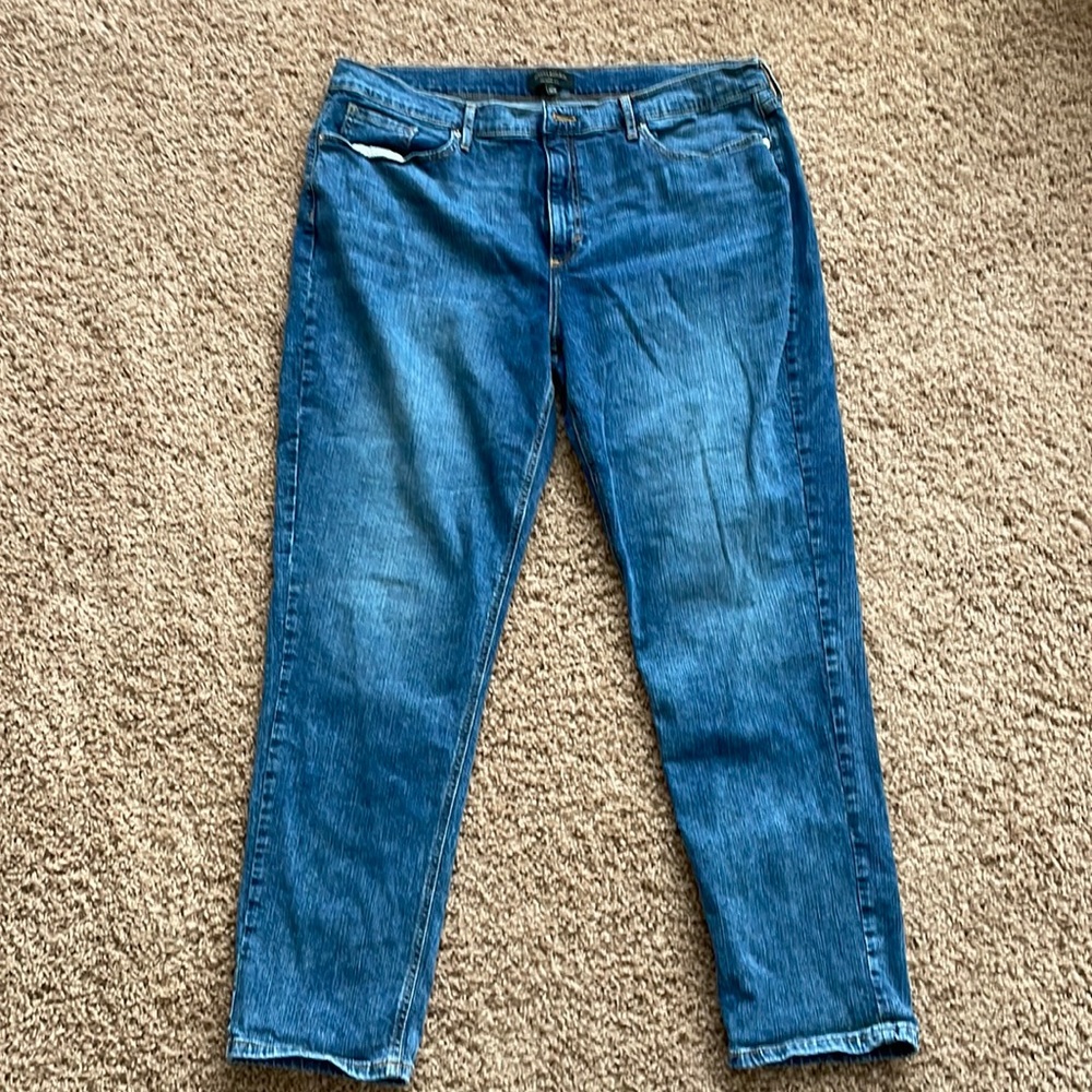 Banana Republic Girlfriend Jean, size 34T/18T